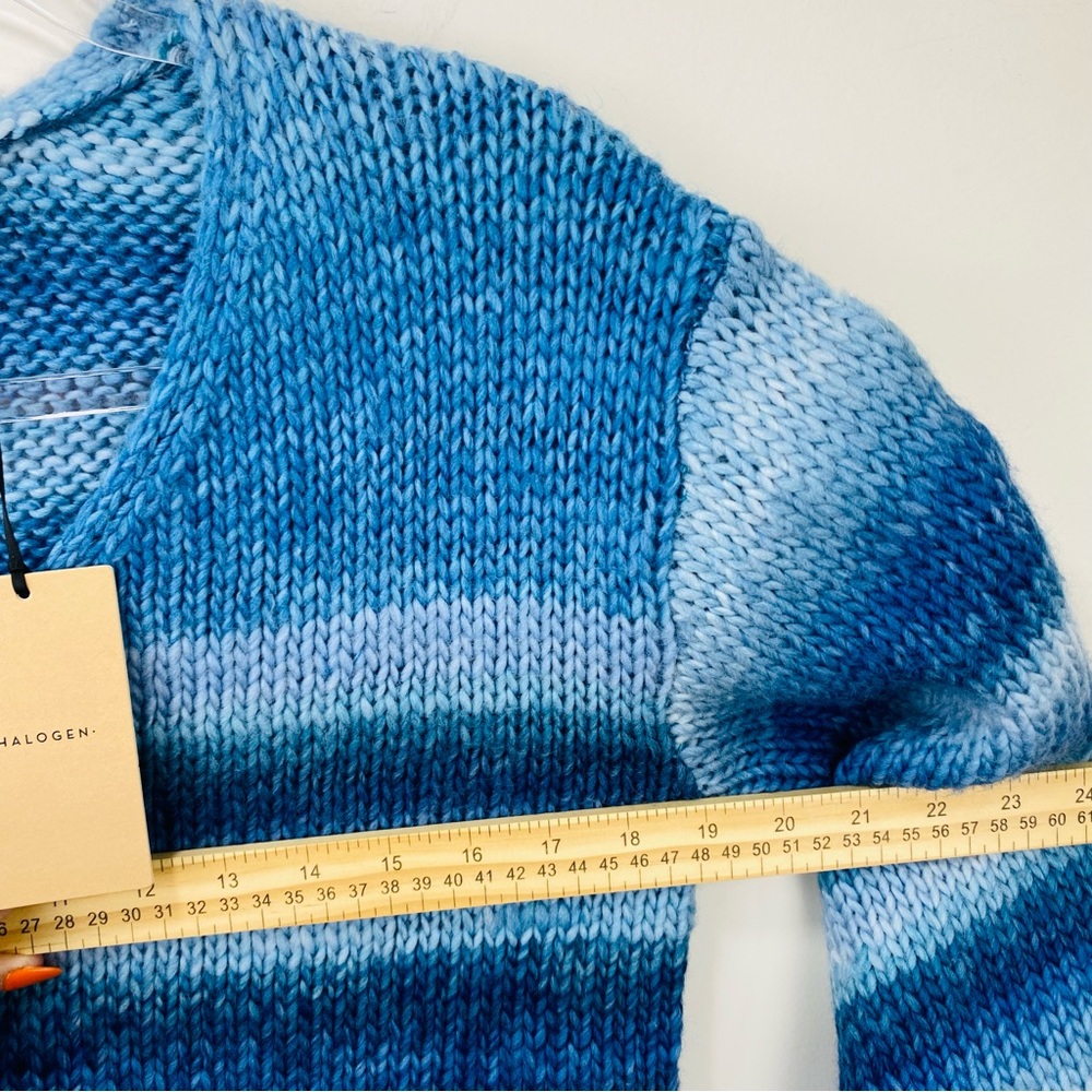 Halogen Knit Sweater Womens Small Striped Blue V Neck Long Sleeve Pullover Relax - Picture 7 of 8